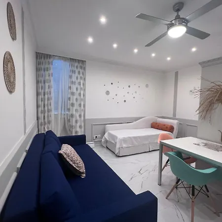 Mia House 2 *
